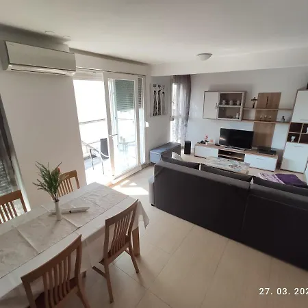 Apartman Antonela With Free Garage Parking Apartment *