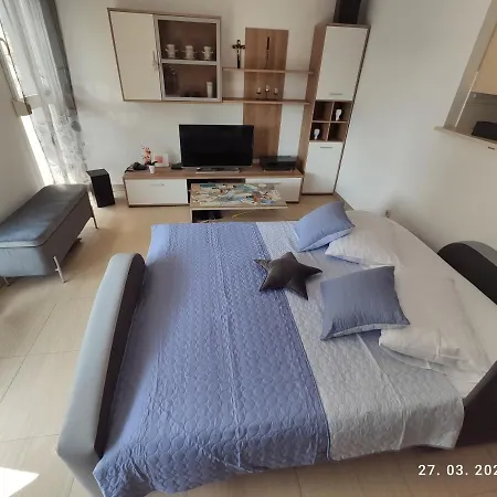 Apartment Antonela With Free Garage Parking